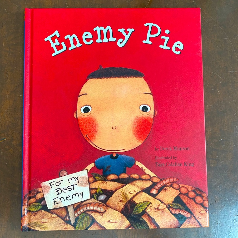 3/$20💕 ENEMY PIE book